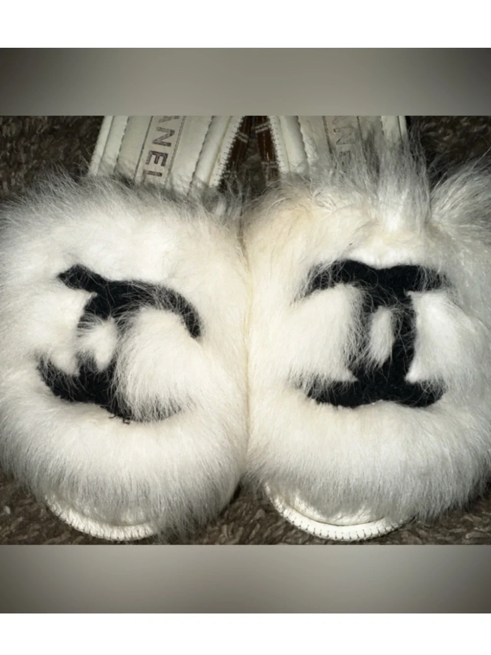 Chanel White Fur Slide Sandals Size 38.5